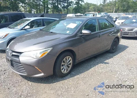 2016 Toyota Camry Le z USA, uszkodzony, nr VIN 4T4BF1FKXGR564569
